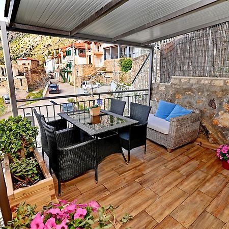 Kalamata Suites By 'Elite' Exterior photo
