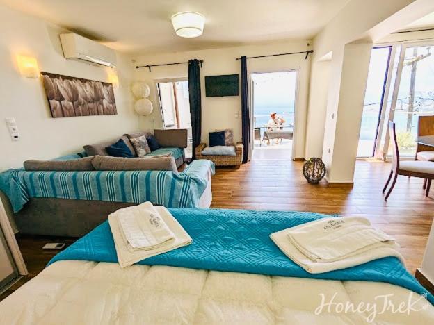 Kalamata Suites By 'Elite' Exterior photo