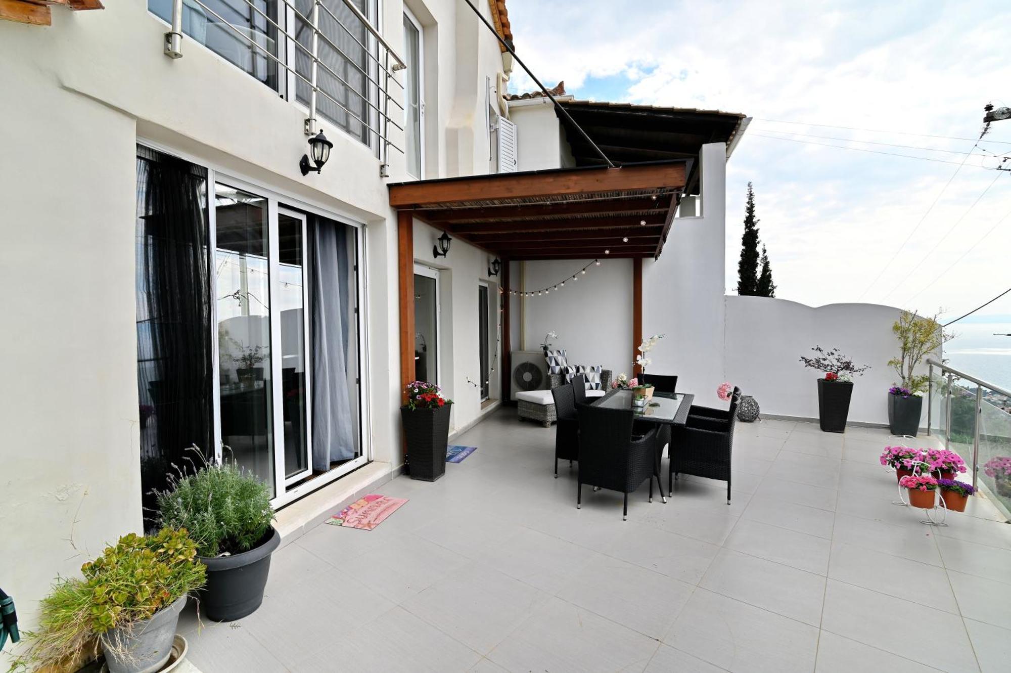 Kalamata Suites By 'Elite' Exterior photo