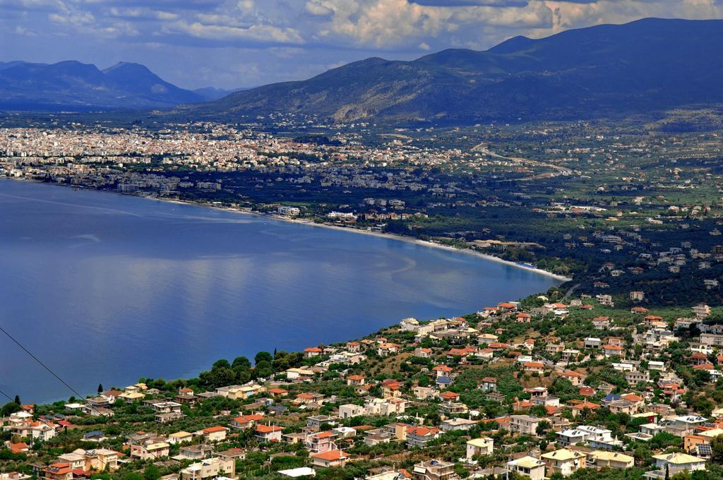 Kalamata Suites By 'Elite' Exterior photo